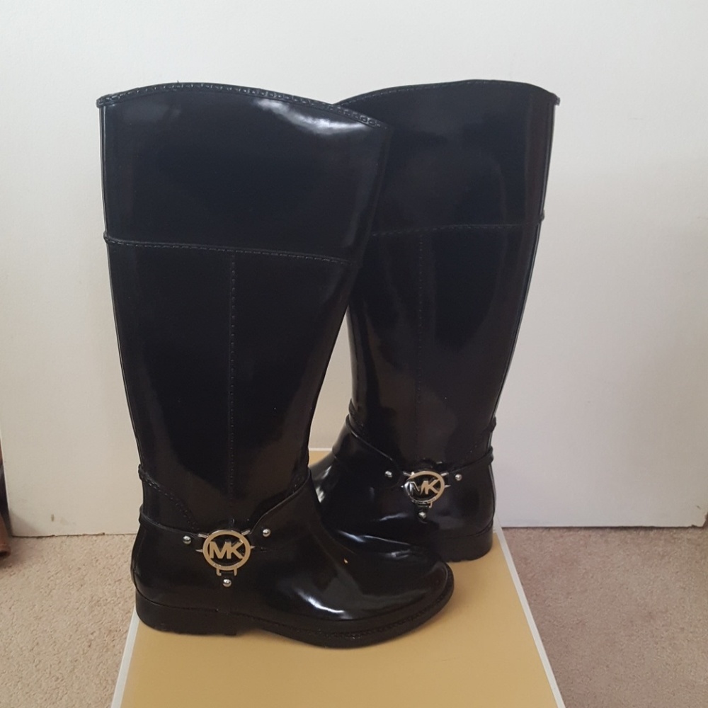 Mickael Kors rain boots - Picture 2 of 5
